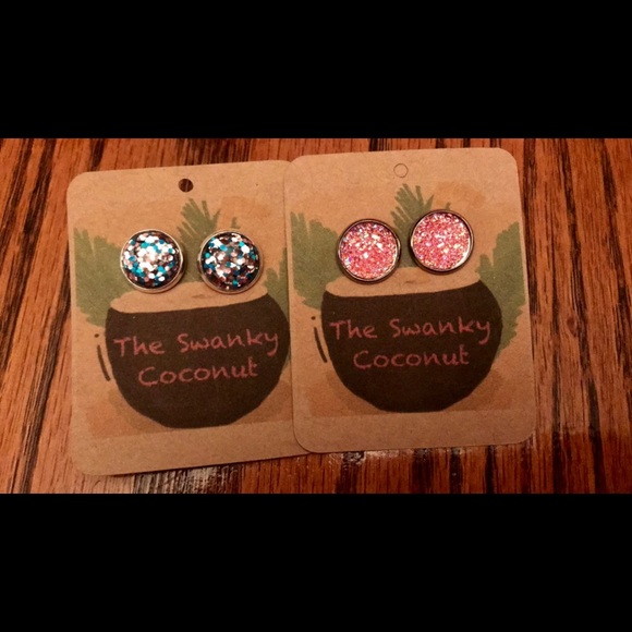 Swanky Coconut Jewelry - 2 pairs of stud earrings